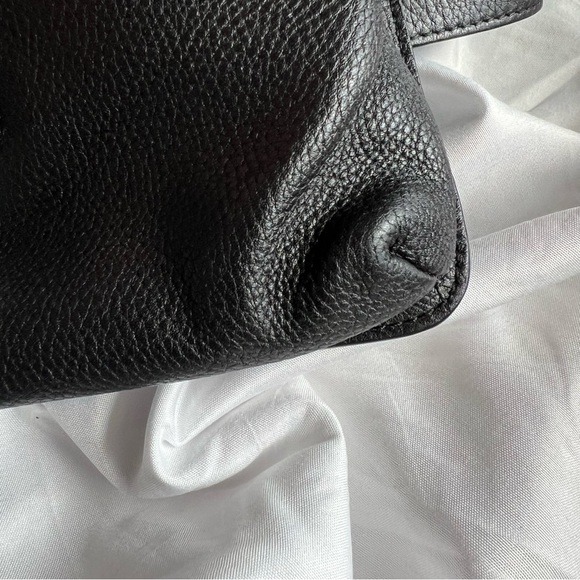 Gucci pebbled leather belt bag - Picture 9 of 16